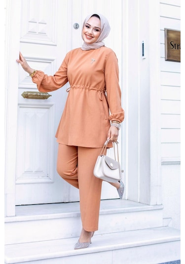 Bronş Detaylı Tesettür Camel Takım Camel