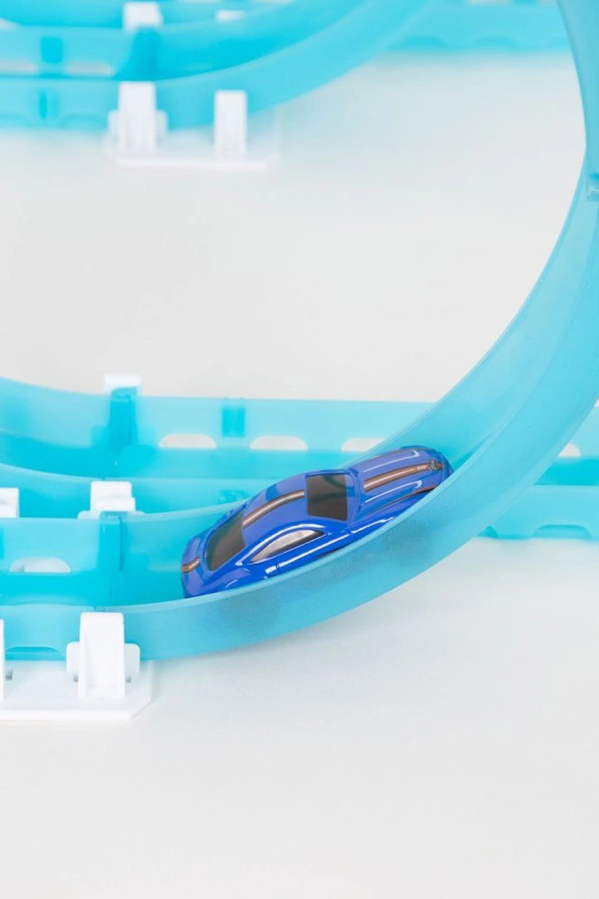 Fast Drive Yarış Seti - Karanlıkta Parlayan Arabalı Ve Parkur Pistli