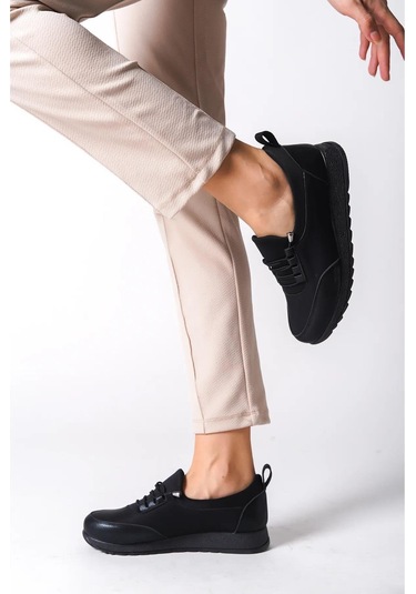 Kadın Galina Siyah Bağcıklı Lastikli Ortopedik Rahat Taban Taş Detaylı Günlük Babet Anne Ayakkabısı-siyah Siyah
