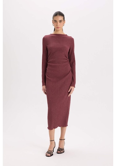 DeFacto Bodycon Vücudu Saran Yarım Balıkçı Yaka Basic Düz Bürümcük Uzun Kollu Midi Bordo Elbise D8643AX24AUBR438