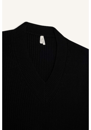 Defacto Kız Çocuk Oversize Geniş Kalıp V Yaka Triko Süveter F2625a825aubk27 Siyah