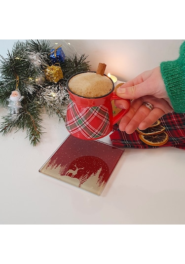 Decorita Cam Bardak Altlığı Yeni Yıl Kırmızı Slüet 4'lü Takım Kırmızı