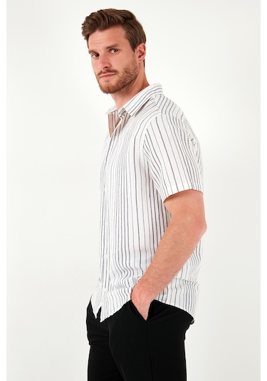 Buratti Çizgili Pamuklu Slim Fit Kısa Kollu Erkek Gömlek Cf23S116097 Beyaz-Siyah Buratti Çizgili Pamuklu Slim Fit Kısa Kollu Erkek Gömlek Cf23S116097 Beyaz-Siyah