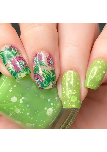St. Patrick Günü Kısa Simli Parlak Takma Tırnaklar Yonca Çiçeği Taze Takma Tırnaklar 24 Parça Aletler Dahil Ys560