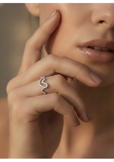 Ayarlanabilir Dalgalı Wavy Kalp Model Zirkon Taşlı Silver Renk Çelik Yüzük Gümüş