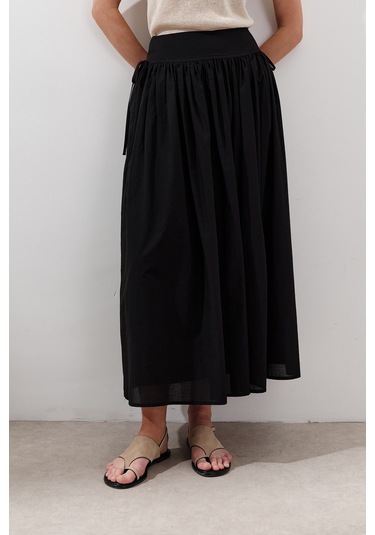 Bağlama Detaylı Geniş Etek Siyah Siyah