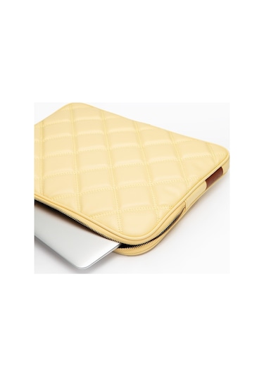 Kapitone Laptop Kılıfı 15.6 & 16 İnç Sarı