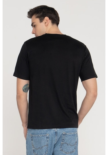 Jack & Jones Erkek Gögüs Logo Baskili %100 Pamuk Tişört - Walk - 12289737 Black Siyah Jack & Jones Erkek Gögüs Logo Baskili %100 Pamuk Tişört - Walk - 12289737 Black Siyah