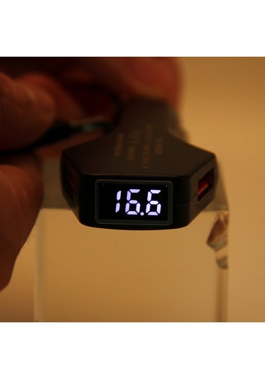 Beauty-car B-01 4.2a Led Ekranlı Çift Usb Bağlantı Noktalı Raid Araç Şarj Adaptörü, Giriş Voltajı / Çıkış Voltajı: Dc 10-30v / Dc 5v