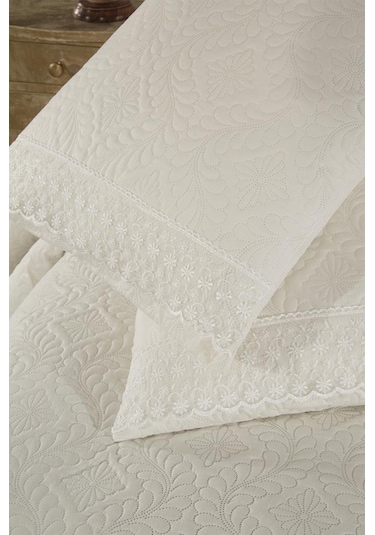 Zoya Dantelli Kapitoneli Ultrasonik Çift Kişilik Yatak Örtüsü Krem Krem