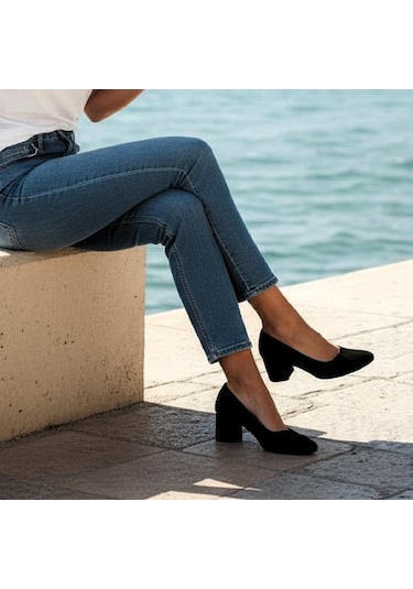 Fiyra 7028 Siyah Süet 5cm Kare Topuklu Bayan Stiletto Ayakkabı Siyah Süet