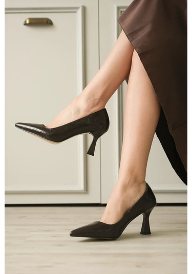Trendella Acı Kahve Kroko Topuklu Kadın Stiletto Tr20ms02g Siyah