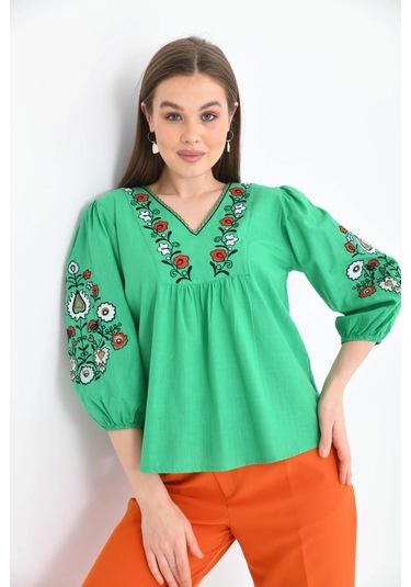 Kadın V Yaka Nakış Detay Salaş Yazlık Dokuma Bluz Yeşil