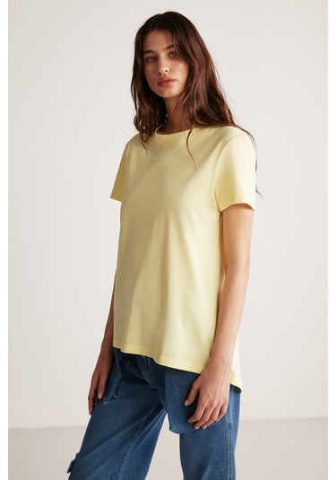 GRIMELANGE Samantha Kadın %100 Organik Pamuklu Comfort Fit Arkası Uzun Basic Örme Açık Sarı T-shirt Açık Sarı