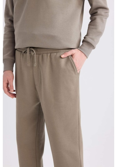 DeFacto Regular Fit Eşofman Altı İçi Polarlı Basic Düz Cepli Beli Bağcıklı Düz Paça D7836AX25SPKH510
