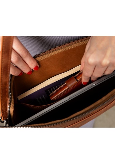 Bloomsleeve Leeds 16" Cognac Brown Hakiki Deri Laptop & Tablet Kılıfı Kahverengi