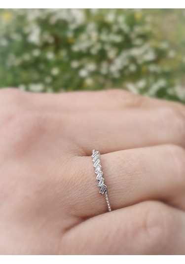 Nadias Jewellery - Pırlanta Minimalist Yüzük