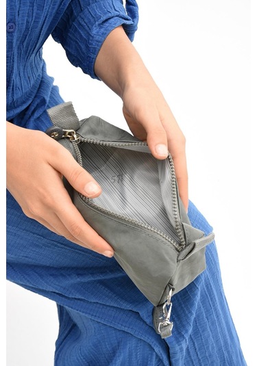 Tek Bölmeli Kalemlik Yıkanabilir ve Su Geçirmez Gri Model: 571-15h - Gri