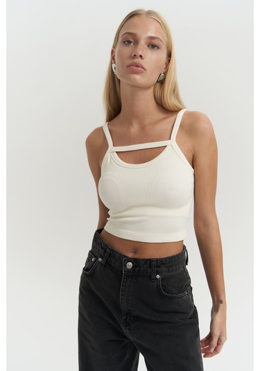 Noam Ekru Ön Detay Fitilli Crop Ekru