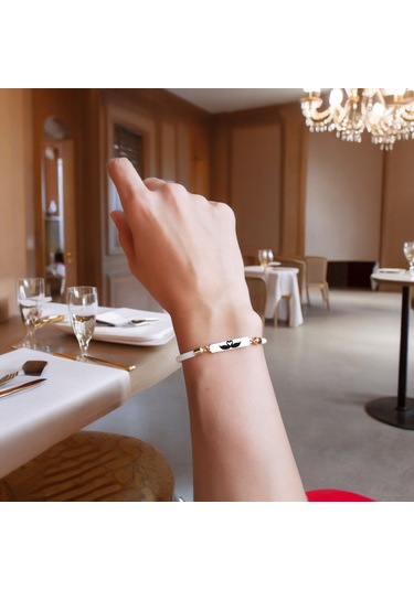 Archin Kuğu Temalı 14 Ayar Altın Plakalı Dikdörtgen Figürlü Beyaz Örgülü Hediye Bileklik-413sembol Kuğu Sembolü