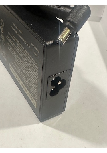 19 Volt 6.32 Amper Notebook Adaptör 120 Watt Asus Uyumlu Notebook Adaptör 5.5 Mm 2.5 Mm