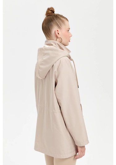 Desen Triko Kadın Kapüşonlu Kapaklı Cepli Kısa Trençkot 24416 Bej Bej