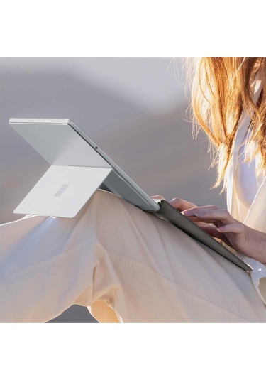 Microsoft Surface Pro Copilot+ 11. Edition Kalem Depolamalı Q İngilizce Klavye Gri