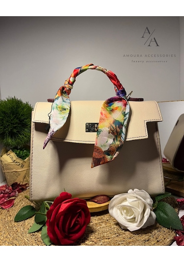 Zarafetinizi Tamamlayın: Amoura Aksesuarları Lüks Çanta Koleksiyonu Ten Remgi