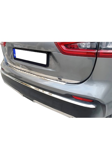 Nissan Qashqai Arka Tampon Çıtası - Krom 2014+