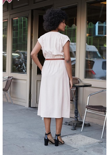 Kadın Yumuşak Dokulu İpeksi Modal Kumaş Hakim Yaka Beli Lastikli Önü Düğmeli Diz Altı Elbise-taş Taş Kadın Yumuşak Dokulu İpeksi Modal Kumaş Hakim Yaka Beli Lastikli Önü Düğmeli Diz Altı Elbise-taş Taş