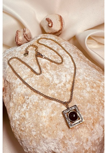 Siyah Taşlı Kare Kesim Zirkon Model Altın Gold Renk Zincir Kadın Paslanmaz Çelik Kolye