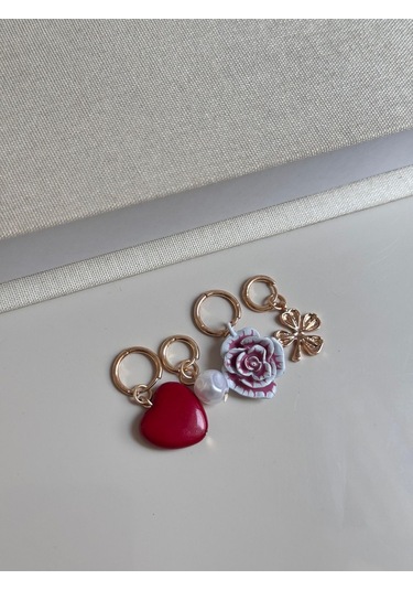 Gül, Kalp, Yonca Ve İnci Figürlü Altın Renk Charm Küpe 4 Lü Set Altın