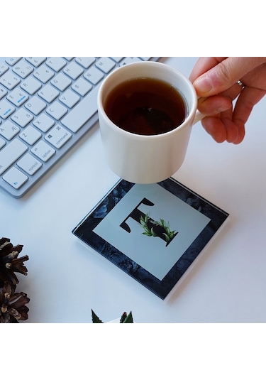 Decorita Cam Bardak Altlığı T Harfli Tasarım 4'lü Takım 10 x 10 CM Çok Renkli