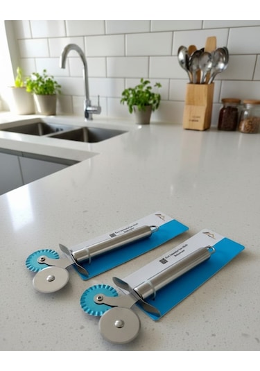 Paslanmaz Çelik Ergonomik Pizza Ve Hamur Kesici Rulosu Metalik