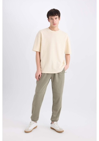 DeFacto Regular Fit İnce Eşofman Altı Fermuar Cepli Beli Bağcıklı Lastikli Paça B3657AX25SPKH465