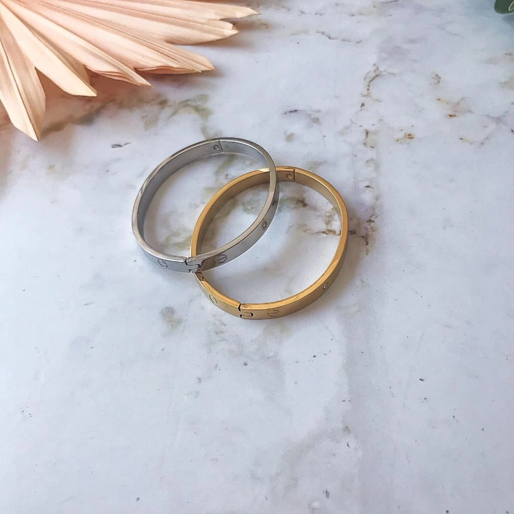 Taşlı Altın Çelik Bileklik Altın