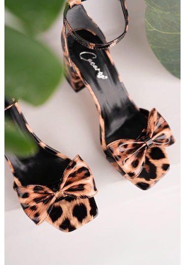 Büyük Numara Bayan Rugan Leopar Desenli Alçak Ökçe Günlük Fiyonklu Tek Bant Ayakkabı Leopar