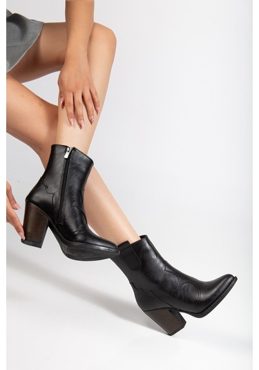 117 Siyah Kovboy Dikiş Detaylı Fermuarlı Yüksek Topuklu Günl... Siyah