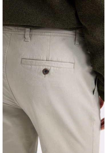 DeFacto Regular Fit Normal Kesim Yazlık Düz Paça Chino Kanvas Pantolon D7349AX25SPKH475