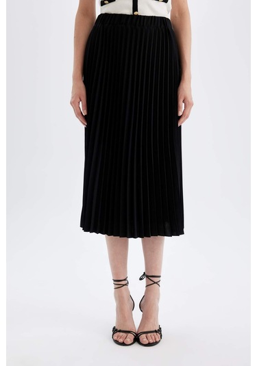 Defacto Esnek Belli Basic Düz Pilise Aerobin Midi Etek B9014AX24AUBK81 Siyah Defacto Esnek Belli Basic Düz Pilise Aerobin Midi Etek B9014AX24AUBK81 Siyah