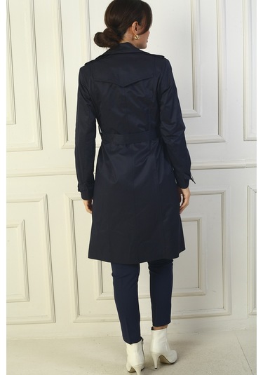 Kadın Önü Düğmeli Beli Kuşaklı Cepli Pardesü Lacivert