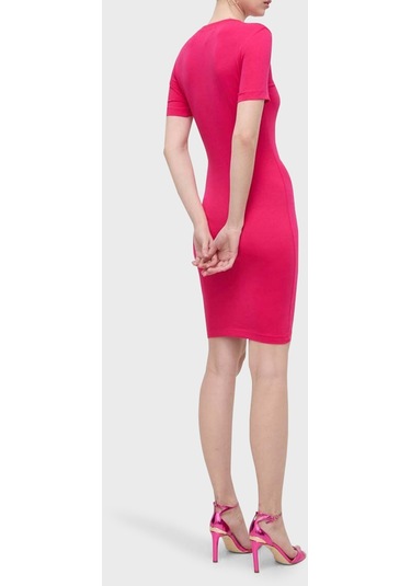 Versace Jeans Couture Bayan Elbise 76haot02 Cj03t G49 Fuşya Versace Jeans Couture Bayan Elbise 76haot02 Cj03t G49 Fuşya
