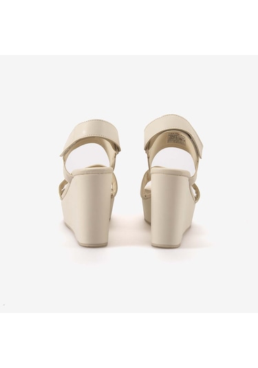 Calvin Klein Dolgu Topuk Kadın Sandalet Yw0yw01790 Bej
