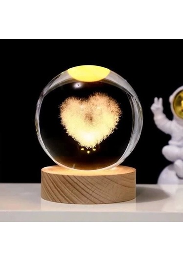 Kalp Tasarımlı Işıklı Cam Küre 62