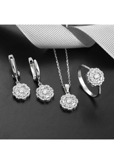 Casera's Gümüş Zirkon Taşlı Çiçek Kadın Set Csr2185312 Gümüş