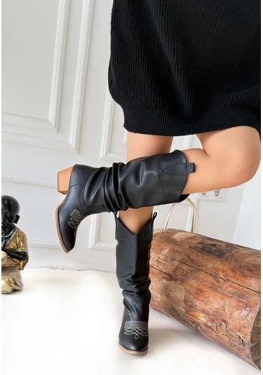 Jeoni Siyah Cilt Topuklu Kadın Çizme Siyah