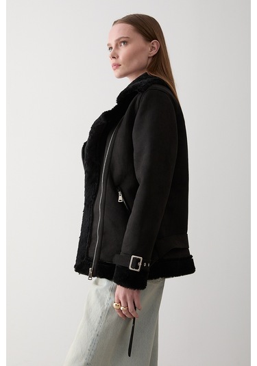 Siyah İçi Kürklü Mont Siyah