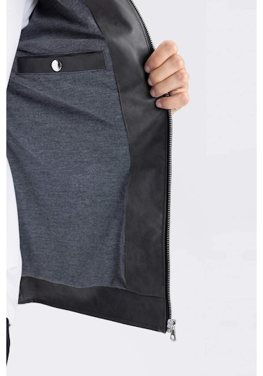 DeFacto Slim Fit Suni Deri Mont Dar Kesim Kapüşonlu Fermuarlı R2523AZ25SPAR110