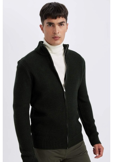 DeFacto Standart Fit Normal Kesim Yarım Balıkçı Yaka Fermuarlı Triko Hırka R1195AZ24WNGN185