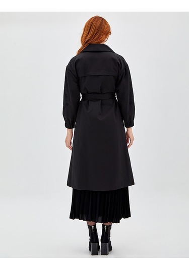 Kadın Nakışlı Lazer Kesim Trençkot - Siyah Siyah